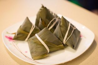 蜜枣粽子的做法和包法-蜜枣粽子的做法和配料粽子的包法