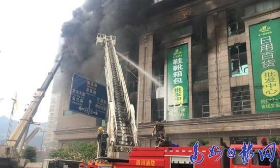 深圳消防通报“平安大厦冒烟”：系冷却塔蒸汽